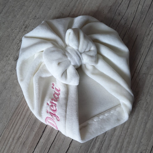 Turban bonnet nœud, buns ou simple Prénom brodé tissu minky doux et chaud 5 couleurs